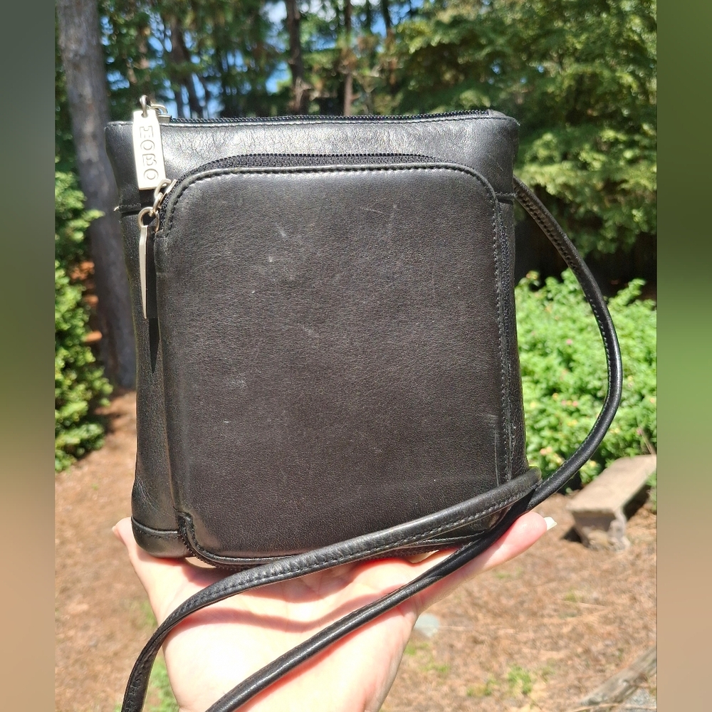 Vintage Hobo International Black Smooth Leather Small Crossbody Travel Bag - Picture 11 of 11
